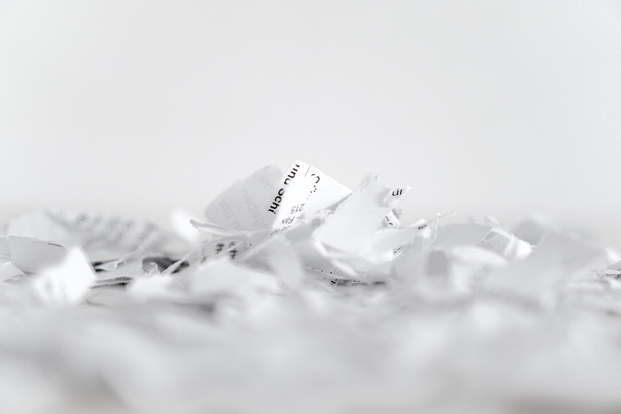 Paper, shredder, flakes — Optimizing Your Network with CAT5 Cables: Tips and Tricks