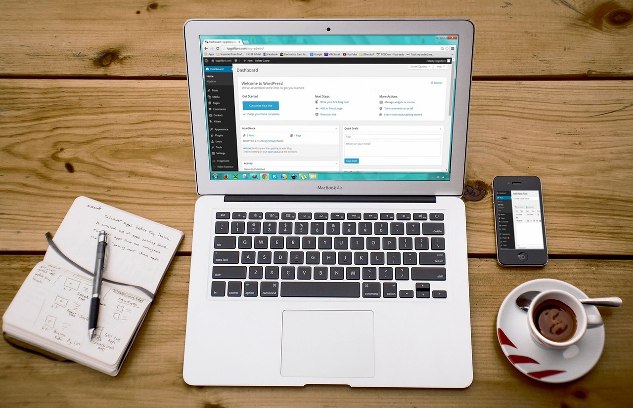 Laptop, wordpress, wordpress design — Platform for Forex Trading Delivers Fast Execution and Chart Tools
