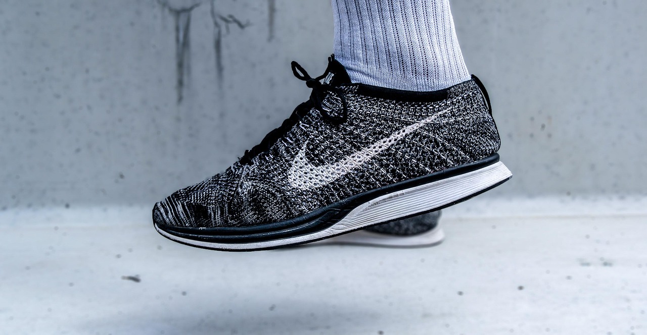 Fashion, flyknit racer, foot — Roulette Strategien Jackpot: Alles, was du wissen musst